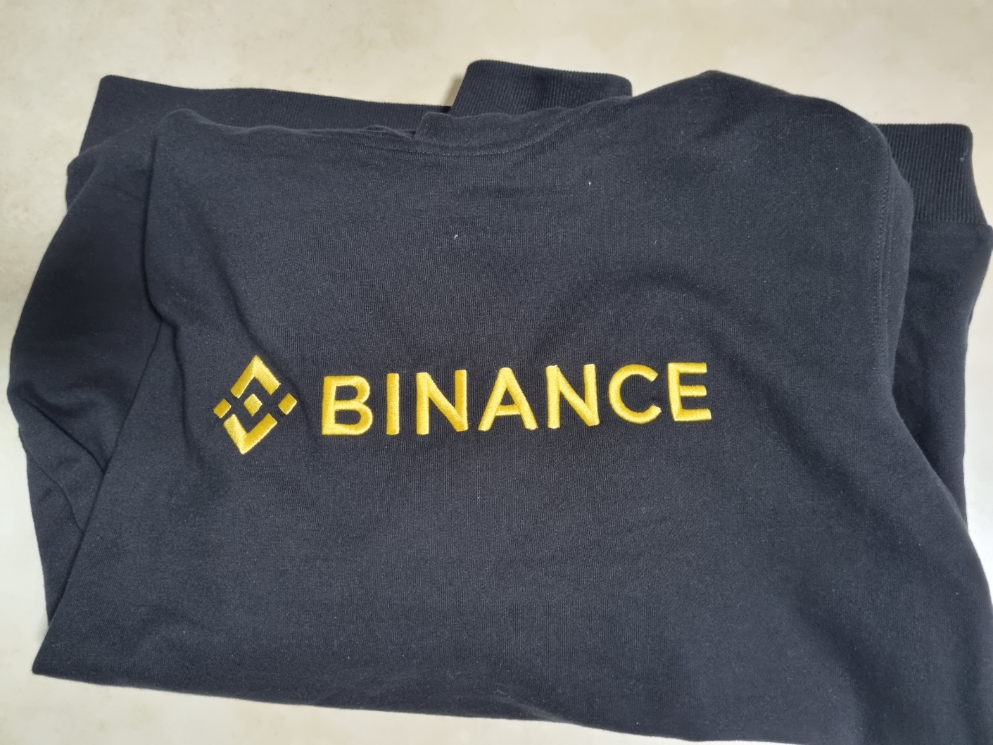 binance-hoodie